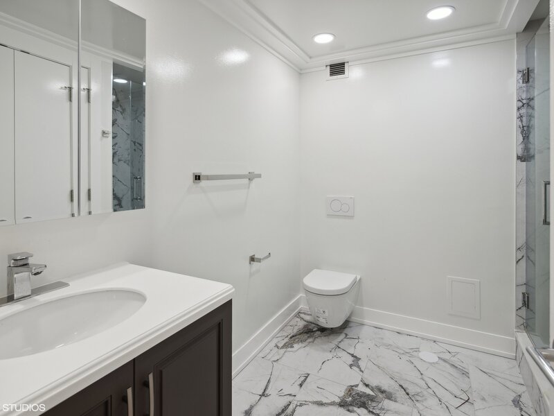 110 E Delaware Place Chicago IL 60611