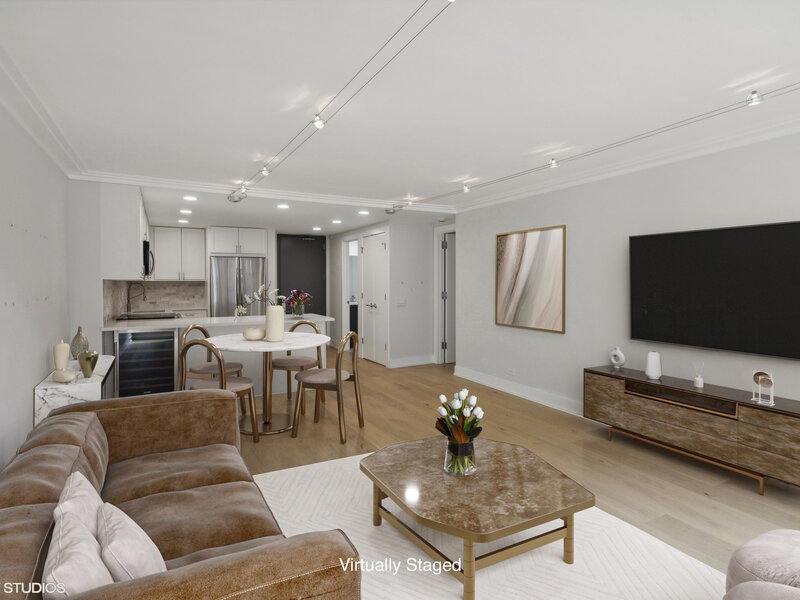 110 E Delaware Place Chicago IL 60611