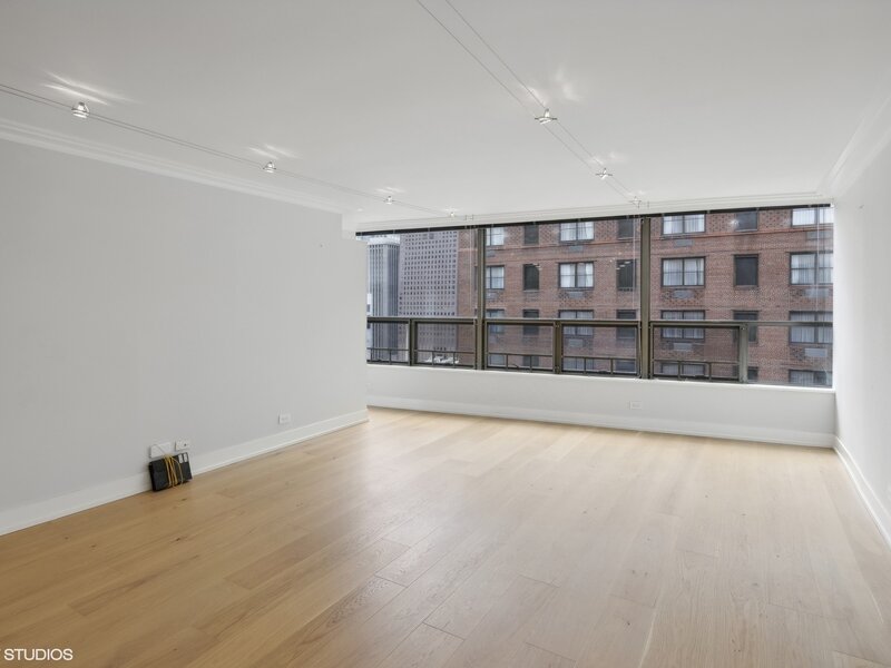 110 E Delaware Place Chicago IL 60611