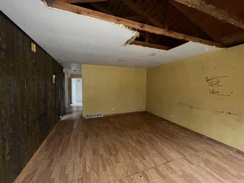 16919 Glen Oaks Drive Country Club Hills IL 60478