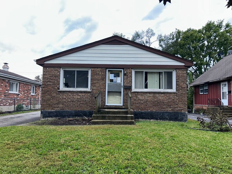 16919 Glen Oaks Drive Country Club Hills IL 60478