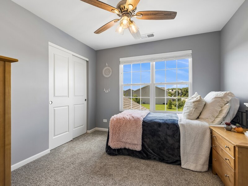 1169 Amber Drive Cary IL 60013