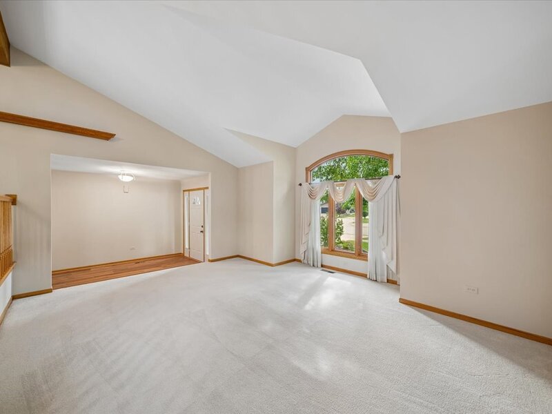 8424 Hollybrook Lane Tinley Park IL 60487