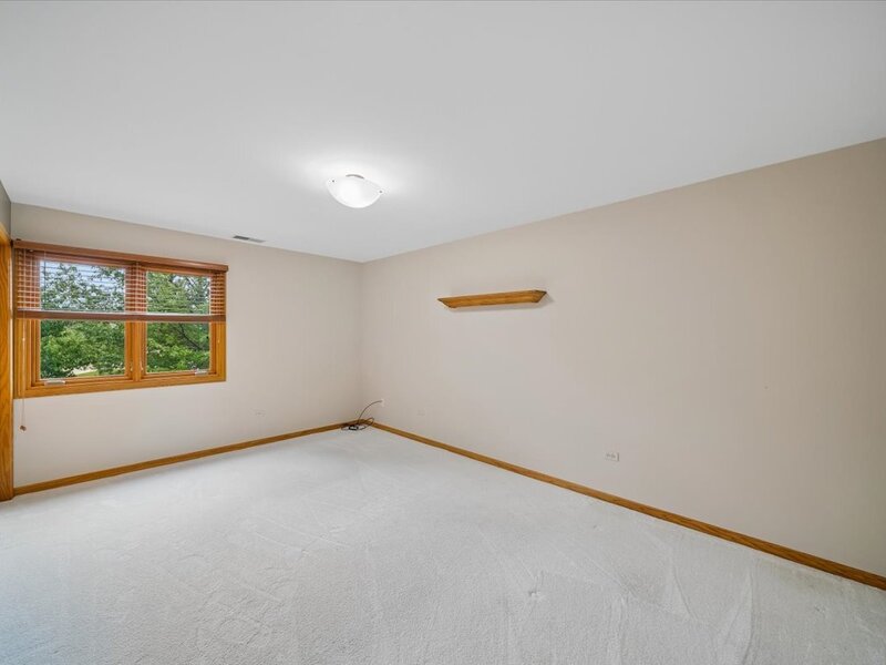 8424 Hollybrook Lane Tinley Park IL 60487