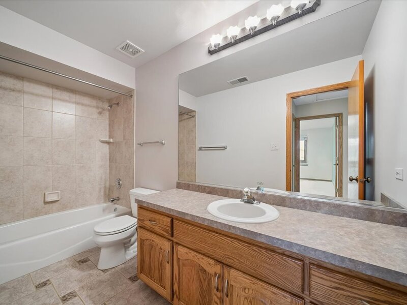 8424 Hollybrook Lane Tinley Park IL 60487