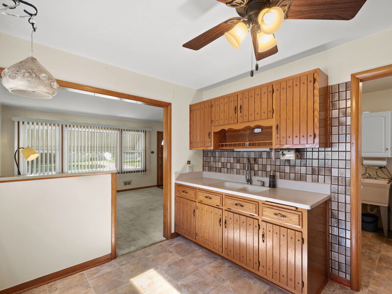 8729 S 51st Avenue Oak Lawn IL 60453