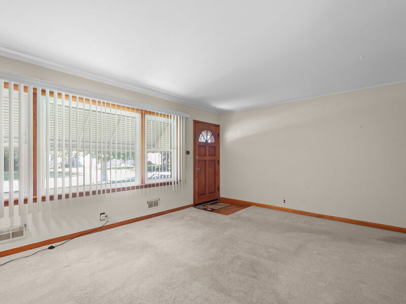 8729 S 51st Avenue Oak Lawn IL 60453