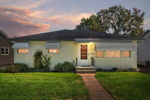 Photo of 8729 S 51st Avenue Oak Lawn IL 60453
