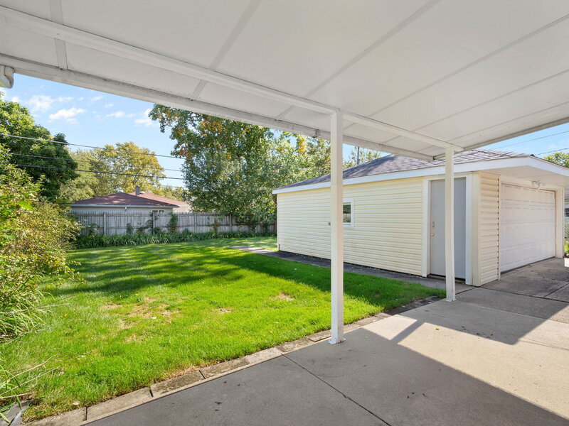 8729 S 51st Avenue Oak Lawn IL 60453