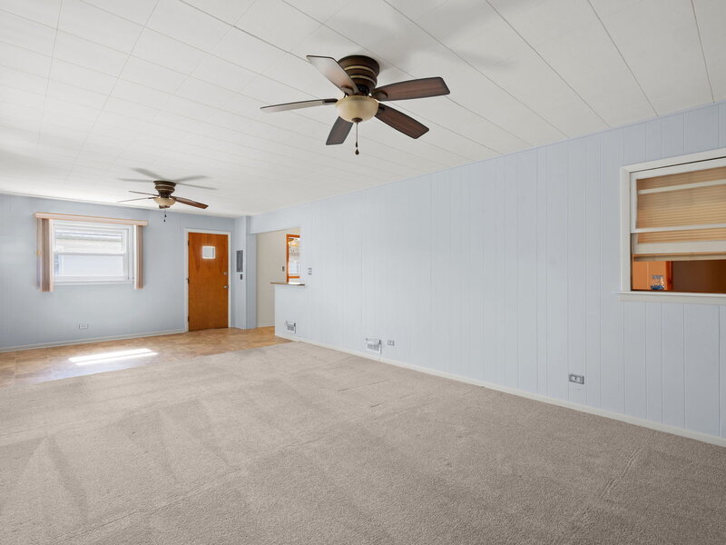 8729 S 51st Avenue Oak Lawn IL 60453