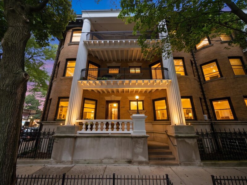 5703 S Blackstone Avenue Chicago IL 60637