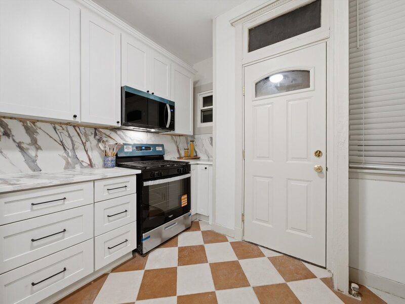 5703 S Blackstone Avenue Chicago IL 60637