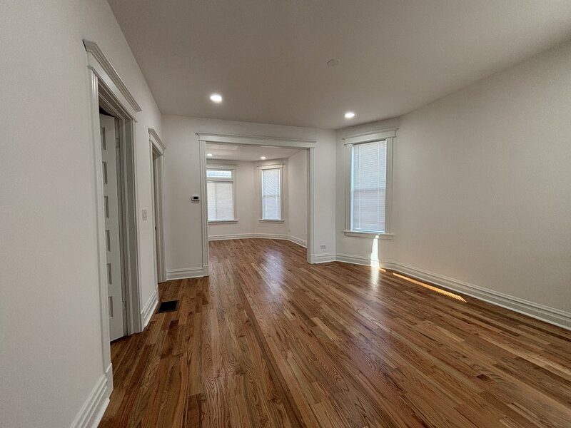 5652 S Shields Avenue Chicago IL 60621