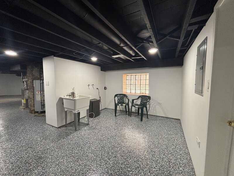 5652 S Shields Avenue Chicago IL 60621