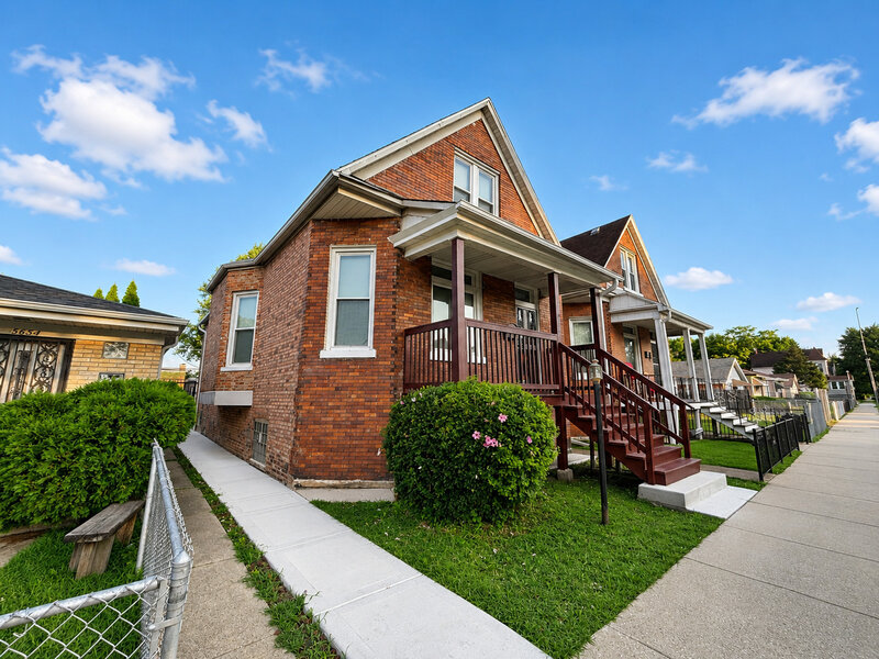 5652 S Shields Avenue Chicago IL 60621