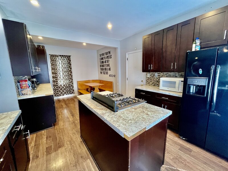 1641 N Mozart Street Chicago IL 60647