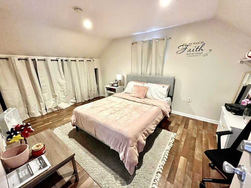1641 N Mozart Street Chicago IL 60647