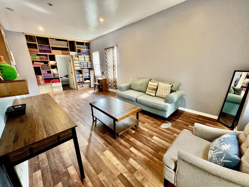 1641 N Mozart Street Chicago IL 60647