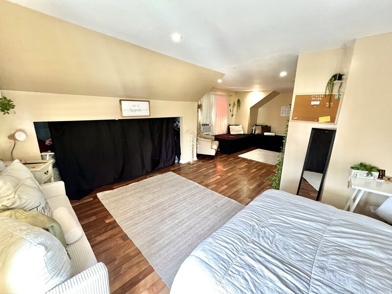 1641 N Mozart Street Chicago IL 60647