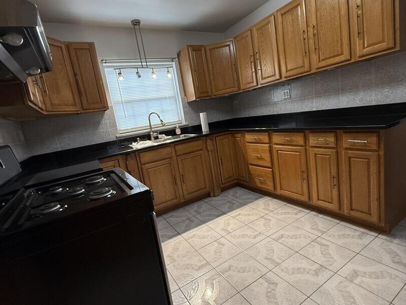 6800 N Knox Avenue Lincolnwood IL 60712
