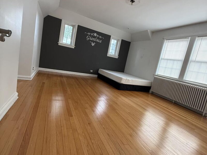 6800 N Knox Avenue Lincolnwood IL 60712