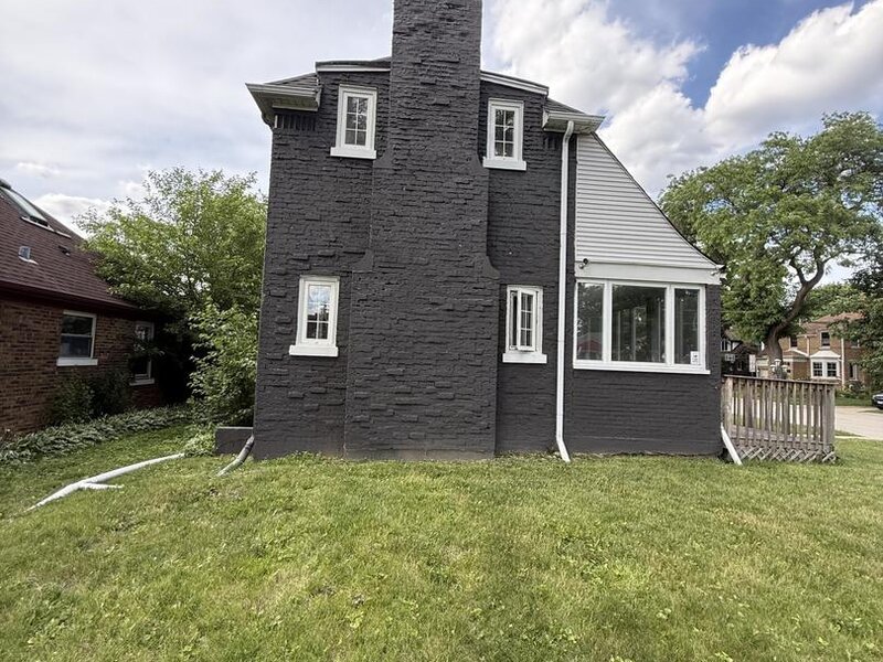6800 N Knox Avenue Lincolnwood IL 60712