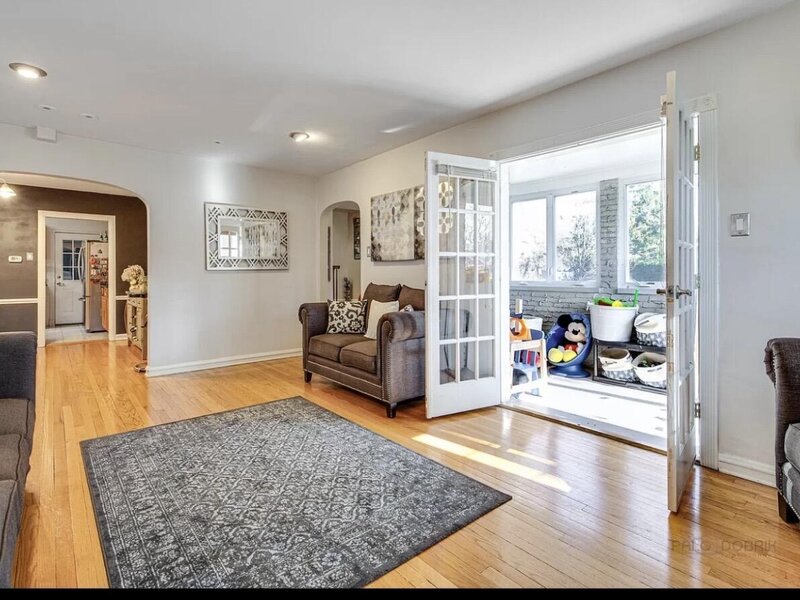 6800 N Knox Avenue Lincolnwood IL 60712