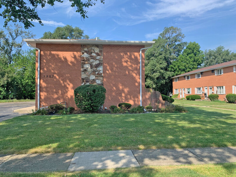 1227 Town Crest Drive New Lenox IL 60451