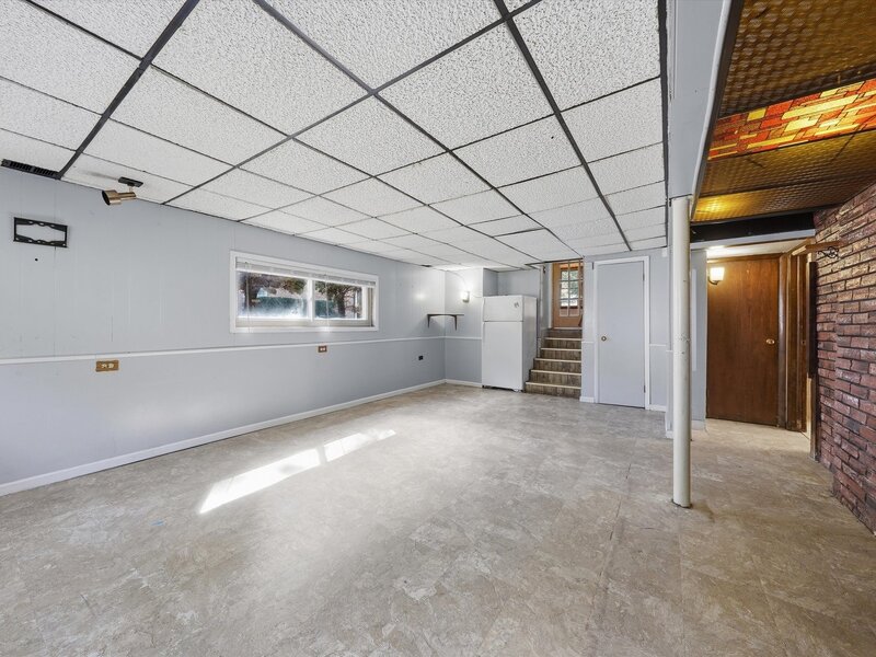 15207 Waterman Drive South Holland IL 60473