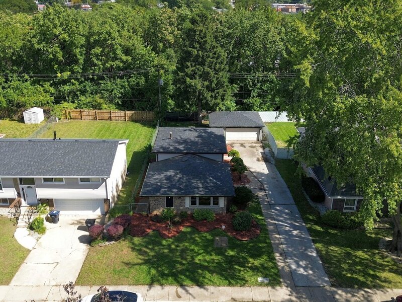 15207 Waterman Drive South Holland IL 60473