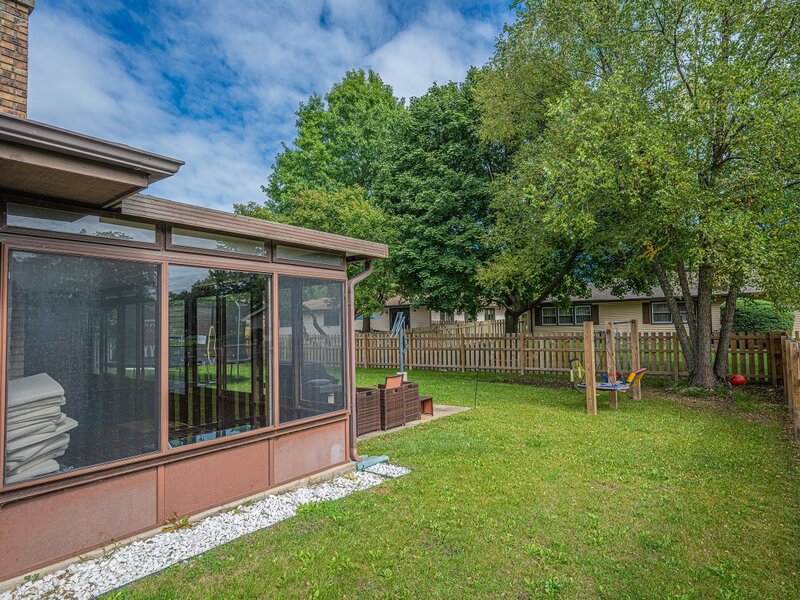 129 Millis Lane Schaumburg IL 60193