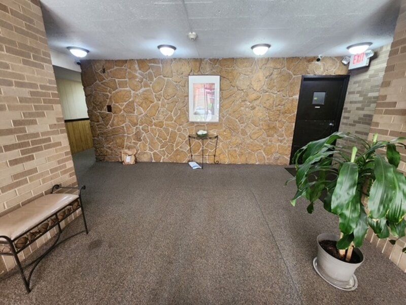 550 Ida Street Des Plaines IL 60016