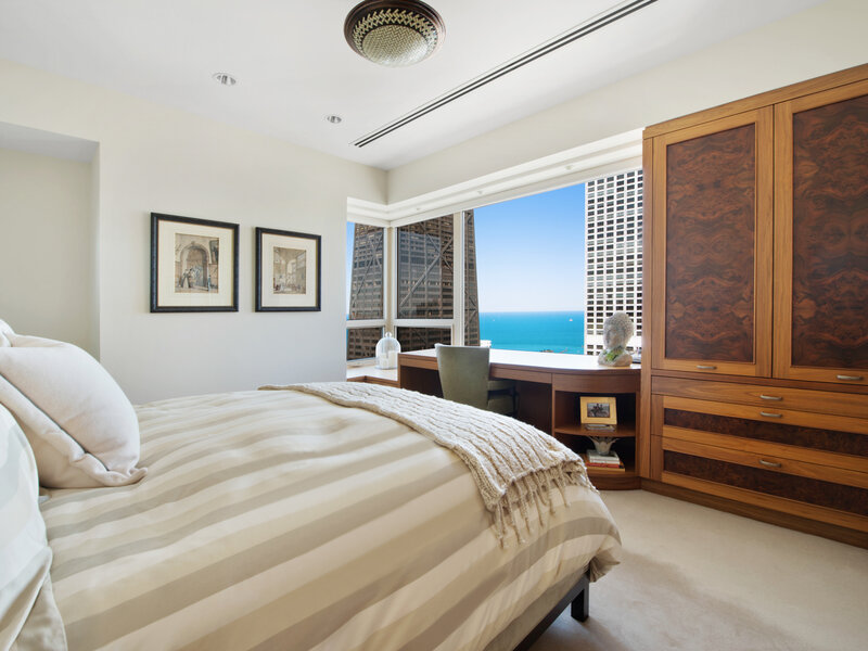 800 N Michigan Avenue Chicago IL 60611