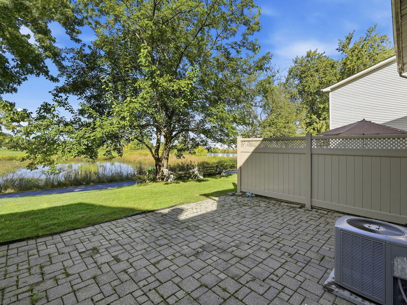 1326 Elder Drive Aurora IL 60506