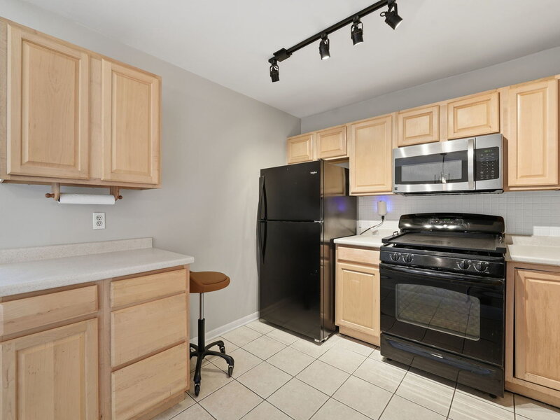 1326 Elder Drive Aurora IL 60506
