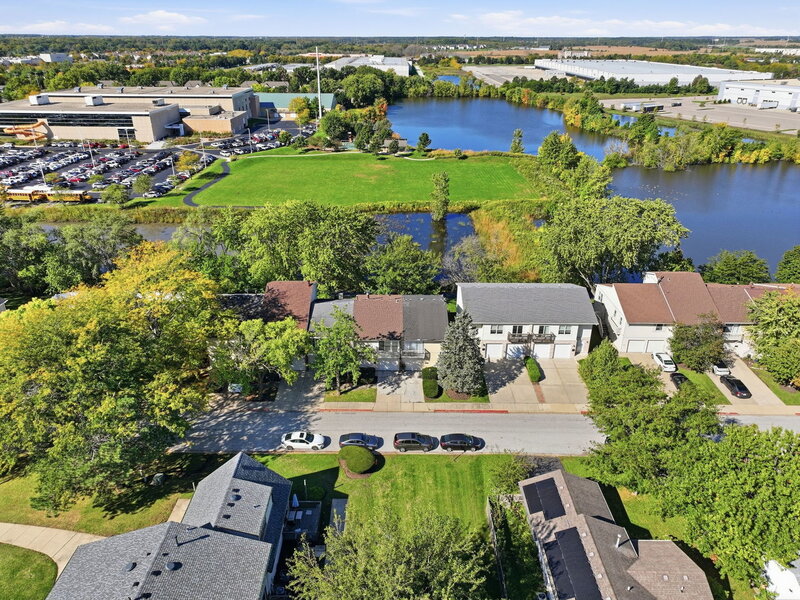 1326 Elder Drive Aurora IL 60506