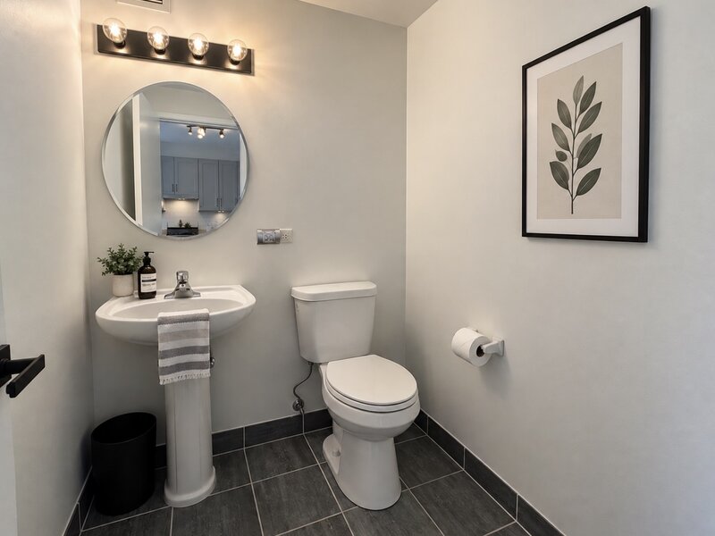21 W Chestnut Street Chicago IL 60611