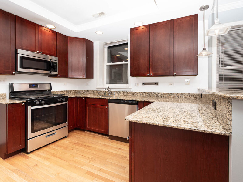 7074 N Wolcott Avenue Chicago IL 60626