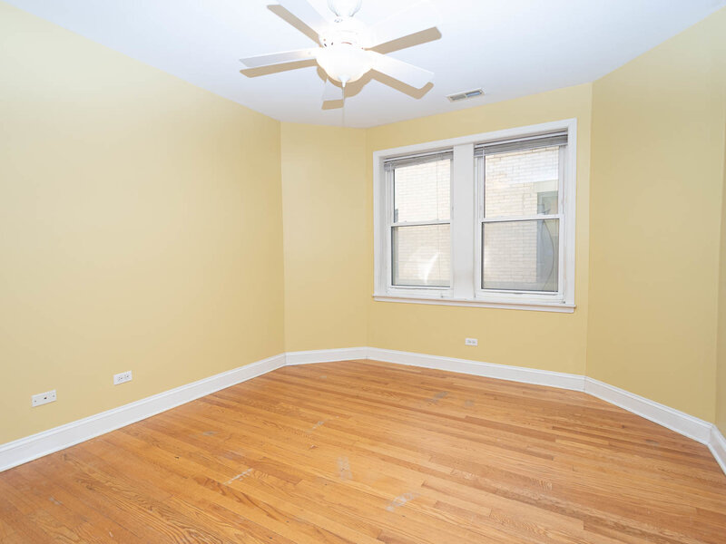 7074 N Wolcott Avenue Chicago IL 60626