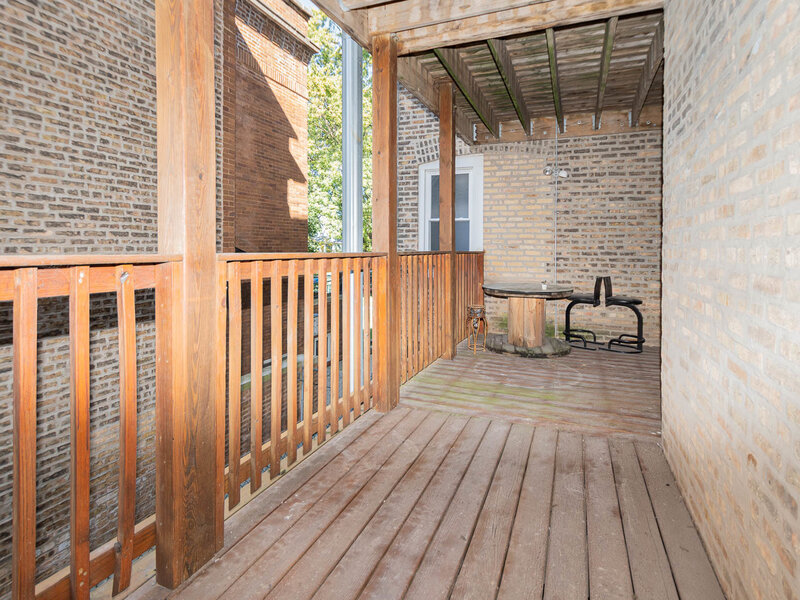 7074 N Wolcott Avenue Chicago IL 60626