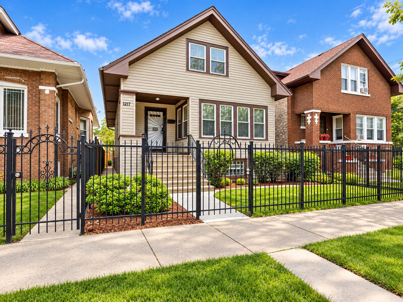 1217 N Mason Avenue Chicago IL 60651