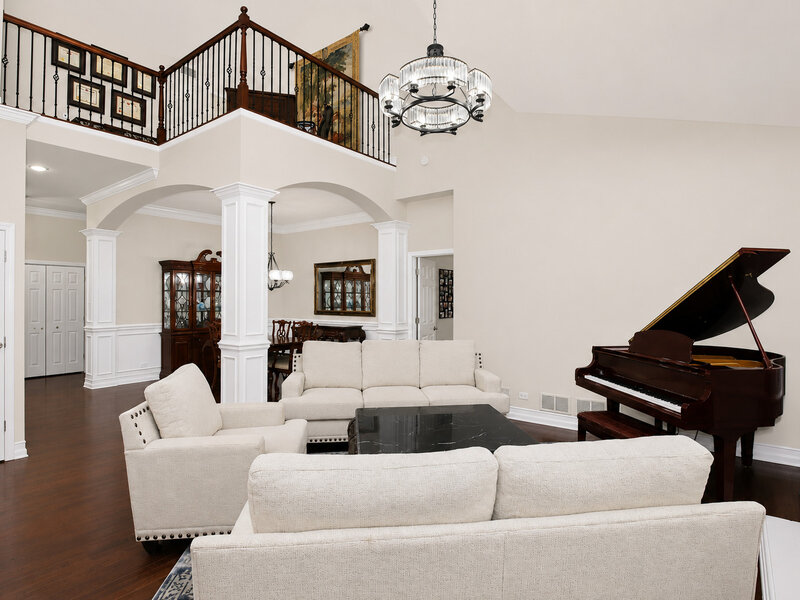 809 Colchester Drive Oswego IL 60543