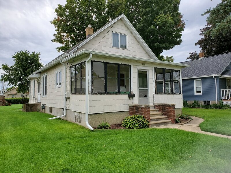 241 E 1st Street Oglesby IL 61348
