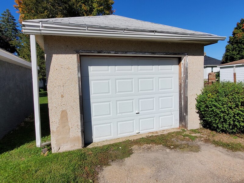 241 E 1st Street Oglesby IL 61348