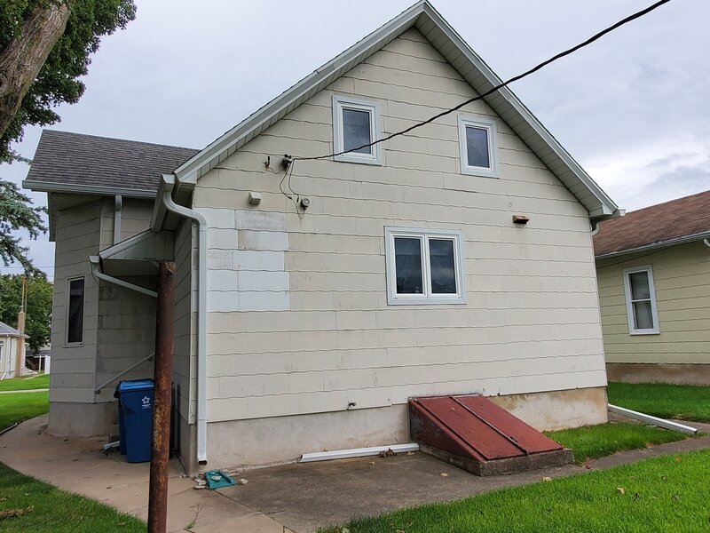 241 E 1st Street Oglesby IL 61348