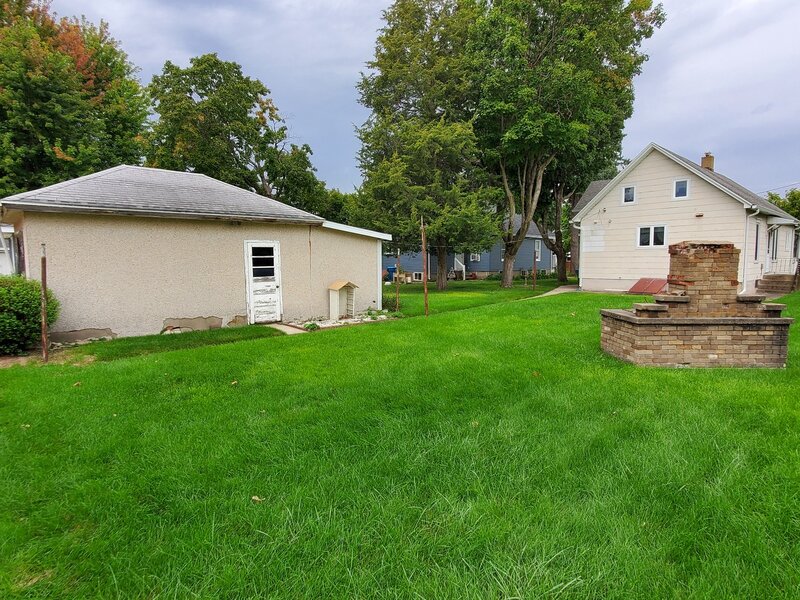 241 E 1st Street Oglesby IL 61348