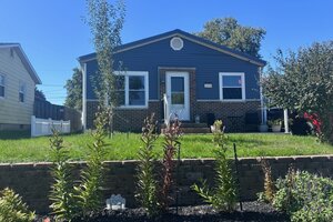 Photo of 2130 N Fairmount Street Davenport IA 52804