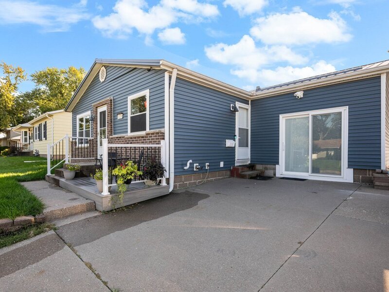 2130 N Fairmount Street Davenport IA 52804
