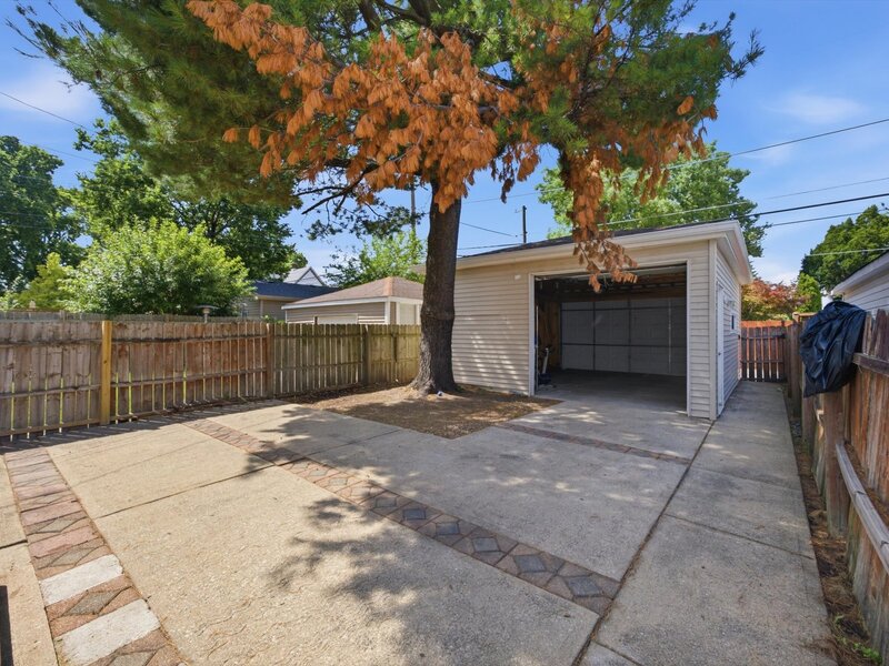 6707 31st Street Berwyn IL 60402