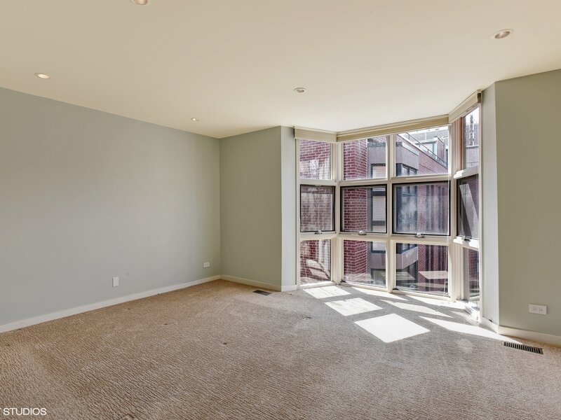 1701 N Halsted Street Chicago IL 60614